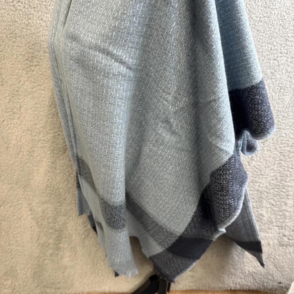 Nine‎ West Shawl Womens One Size Blue Plaid Cover Up Scarf Soft New With Tag